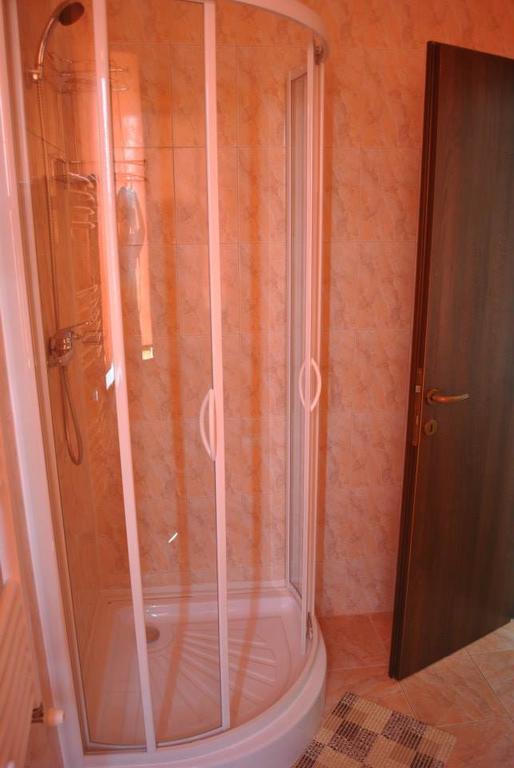 Pensiunea Queen Mary Sînpetru Habitación foto